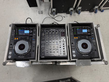 2 x CDJ 2000 NXS + DJM900 SRT