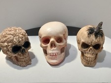 Dolls House Skull Statue x 3 Halloween Display Skeleton Head Ornament Accessory