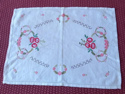 Vintage linen embroidered - linen,
