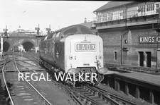 ORIG 35MM NEGATIVE BRITISH RAILWAY BR - DELTIC D9017 LONDON KINGS CROSS 1973
