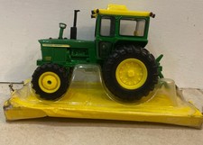 John Deere - 4020 with Cab 
