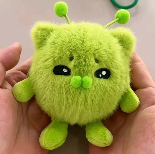 Green alien kittens - alien, teddy