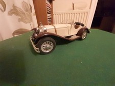 Burago mercedes benz ssk - 1:18,