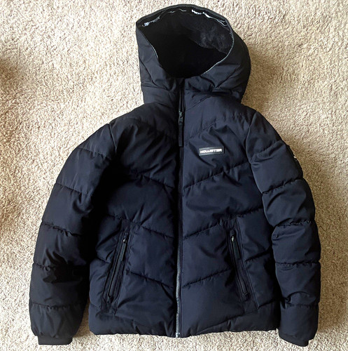 Hollister black hooded puffer - hollister,