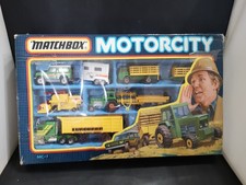 B601-MATCHBOX MOTORCITY MC-7 FARM MODEL GIFT SET BOXED