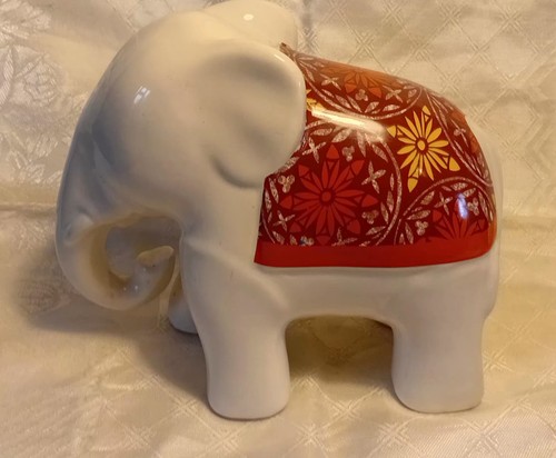 Indian white elephant - white, figurine