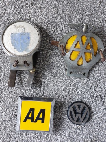 Vintage car badges - 4,