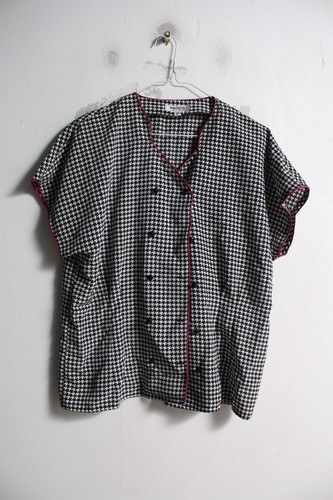 Vintage precis dog - precis, tooth