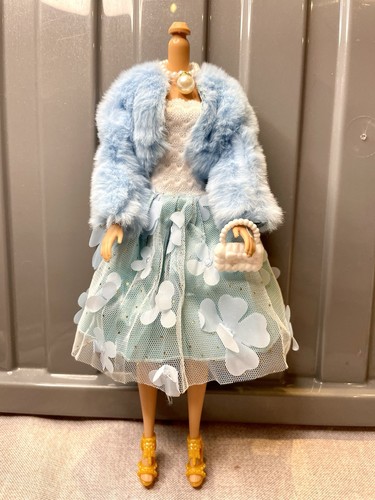 Barbie doll 5pcs stunning blue - barbie,