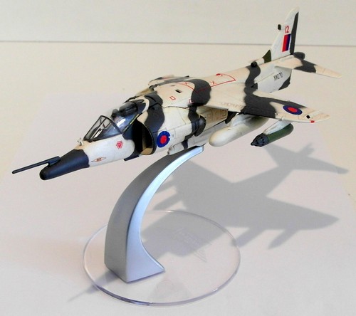 Corgi scale aa32407 bae - corgi,