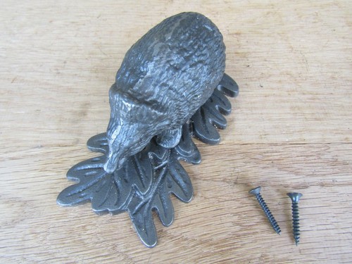 Hedgehog door knocker cast - door,