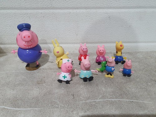 Peppa pig family - peppa, friends