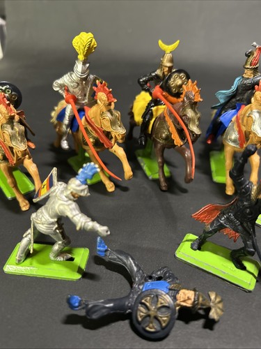 Britains deetail knights with - deetail,