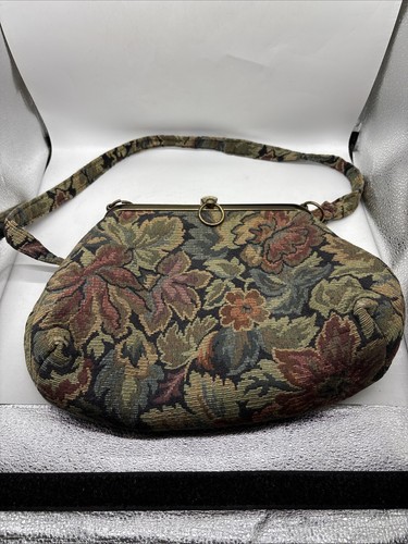 Vintage suffolk carpet - suffolk, bags