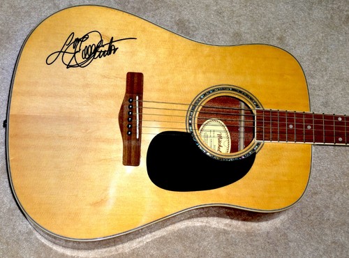 Dolly parton hand - dolly, signed