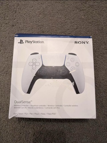 Second hand ps5 controller - hand,