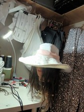 wedding hats for women/duchess