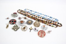 Scottish Jewellery Glass Agate Stone Set Thistle Miracle x 18