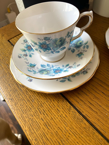 Queen anne bone china - anne,