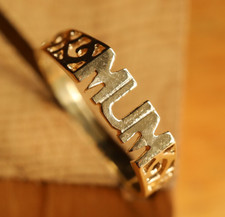 9ct Solid Yellow Gold 'MUM'