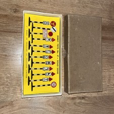 Dinky Toy No 47 Road Signs (AP30/456)
