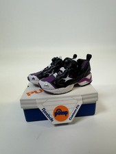 Zuru Mini Brands Reebok Pump