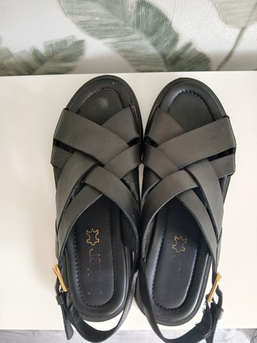 Black leather sandals hotter - sandals,