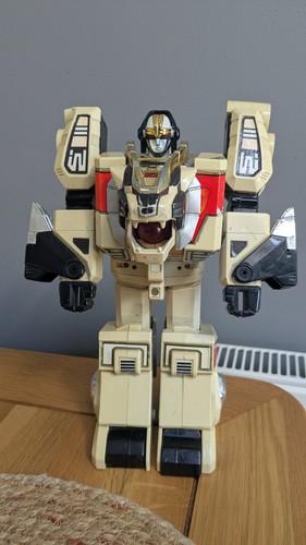 Mighty morphin power rangers - mighty,