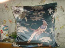 MADE IN  TEAL ORIENTAL BIRD