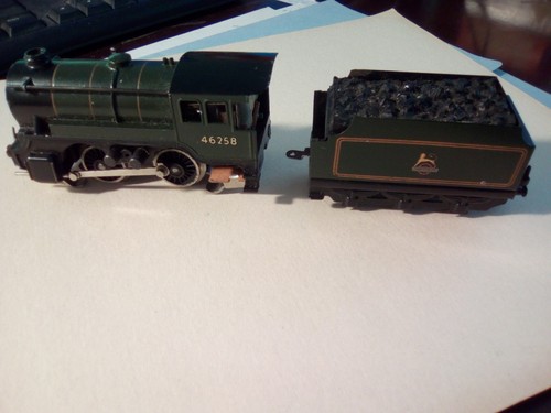 Trix 46258 engine and tender - trix,