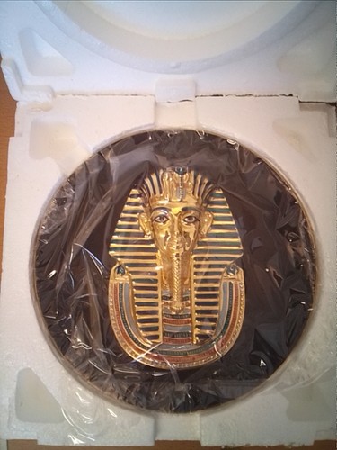 Golden mask tutankhamun - golden, of