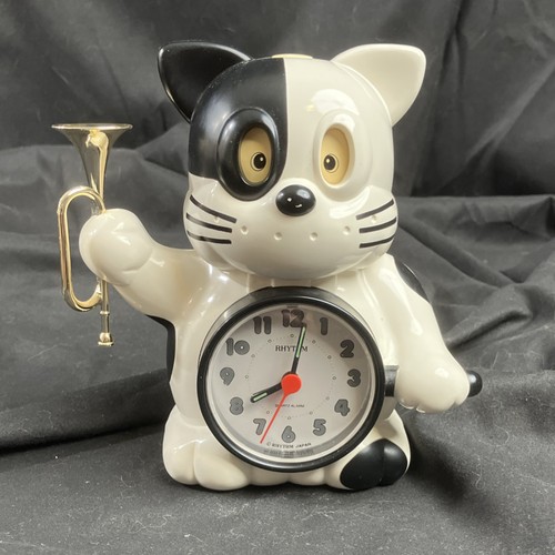 Rhythm cat figurine - rhythm, analog