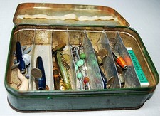 ASSORTED.  DEVON MINNOWS IN HOCKLEY MINNOW BOX.       (1252)
