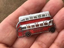 London Transport Omnibus Old Style Bus Enamel Pin Badge