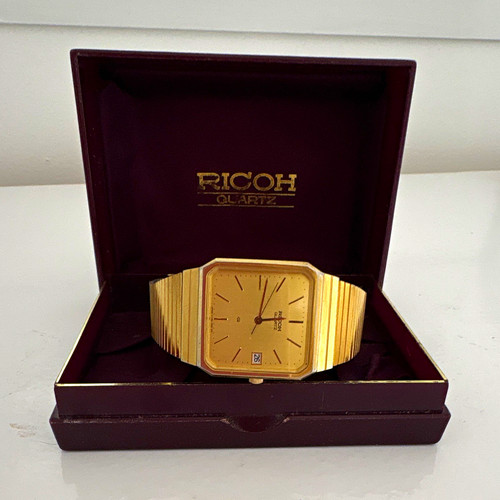 Ricoh quartz gold tone square - quartz,