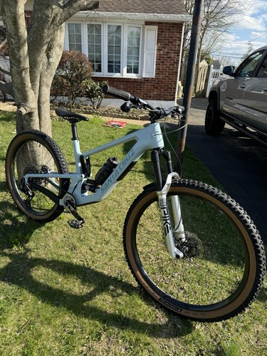 2024 santa cruz - santa, size