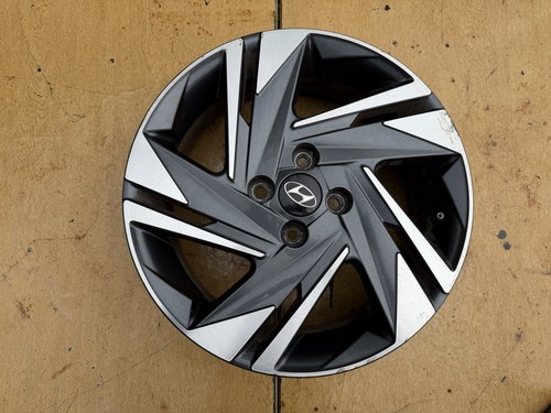 Hyundai i20 alloy wheel - hyundai,