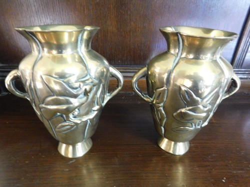 Pair decorative vintage - of,