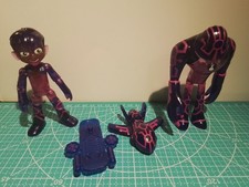 Ben 10 Purple Glitch,board