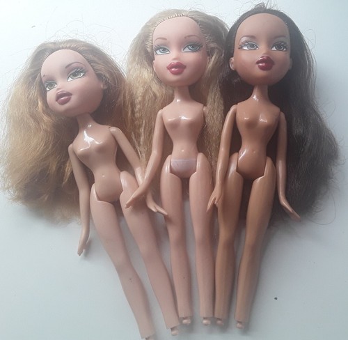 Bratz bundle three - of, dolls