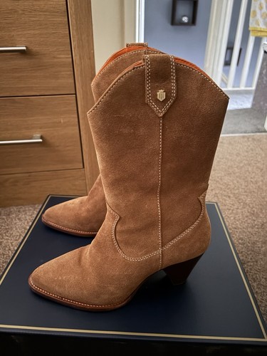 Fairfax favor dakota suede - fairfax, &