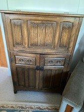 Old Charm Cocktail Cabinet