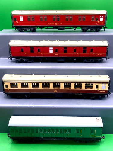 Hornby dublo assorted coach - hornby,