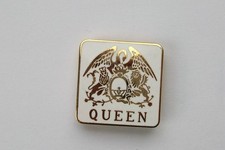 QUEEN ENAMEL LAPEL PIN BADGE