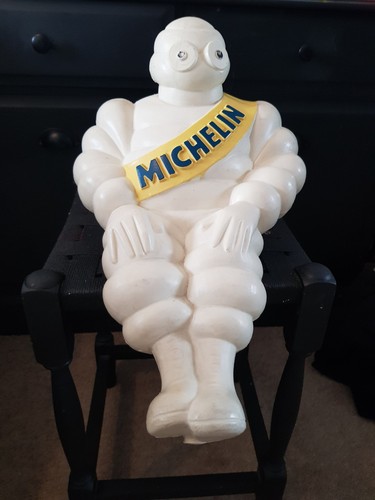 Michelin man bibendum - michelin, figure