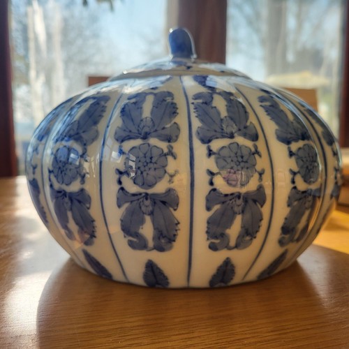 Chinoiserie style blue white - chinoiserie,