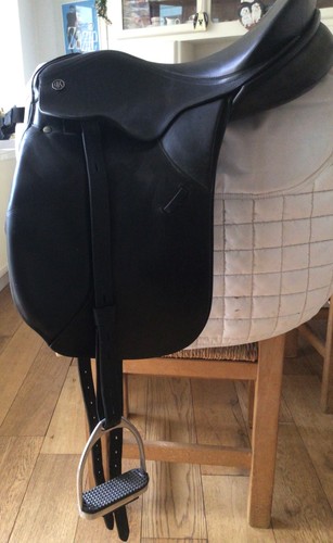 Kieffer dressage saddle - , 17