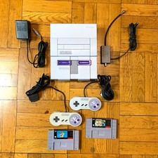 Super Nintendo SNES Console w/