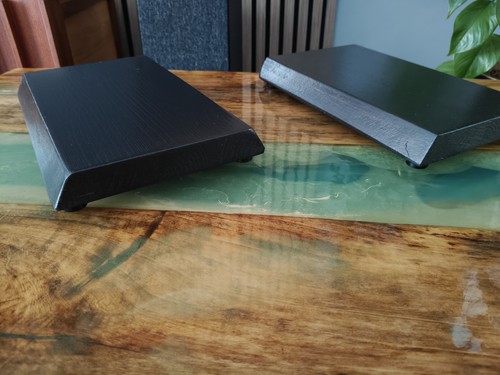 Low profile speaker stands - low,