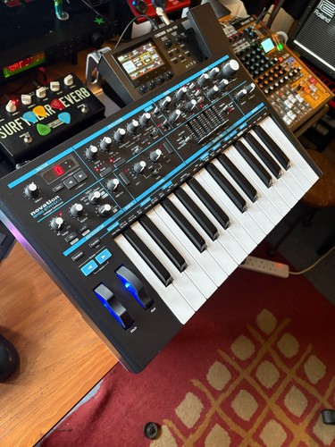 Novation bass station - bass, ii